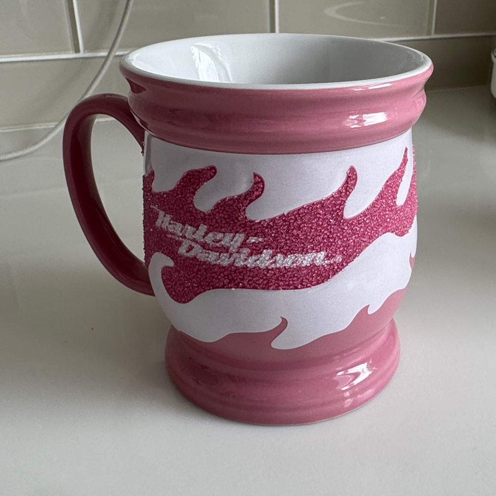 Harley-Davidson Pink and White Mug